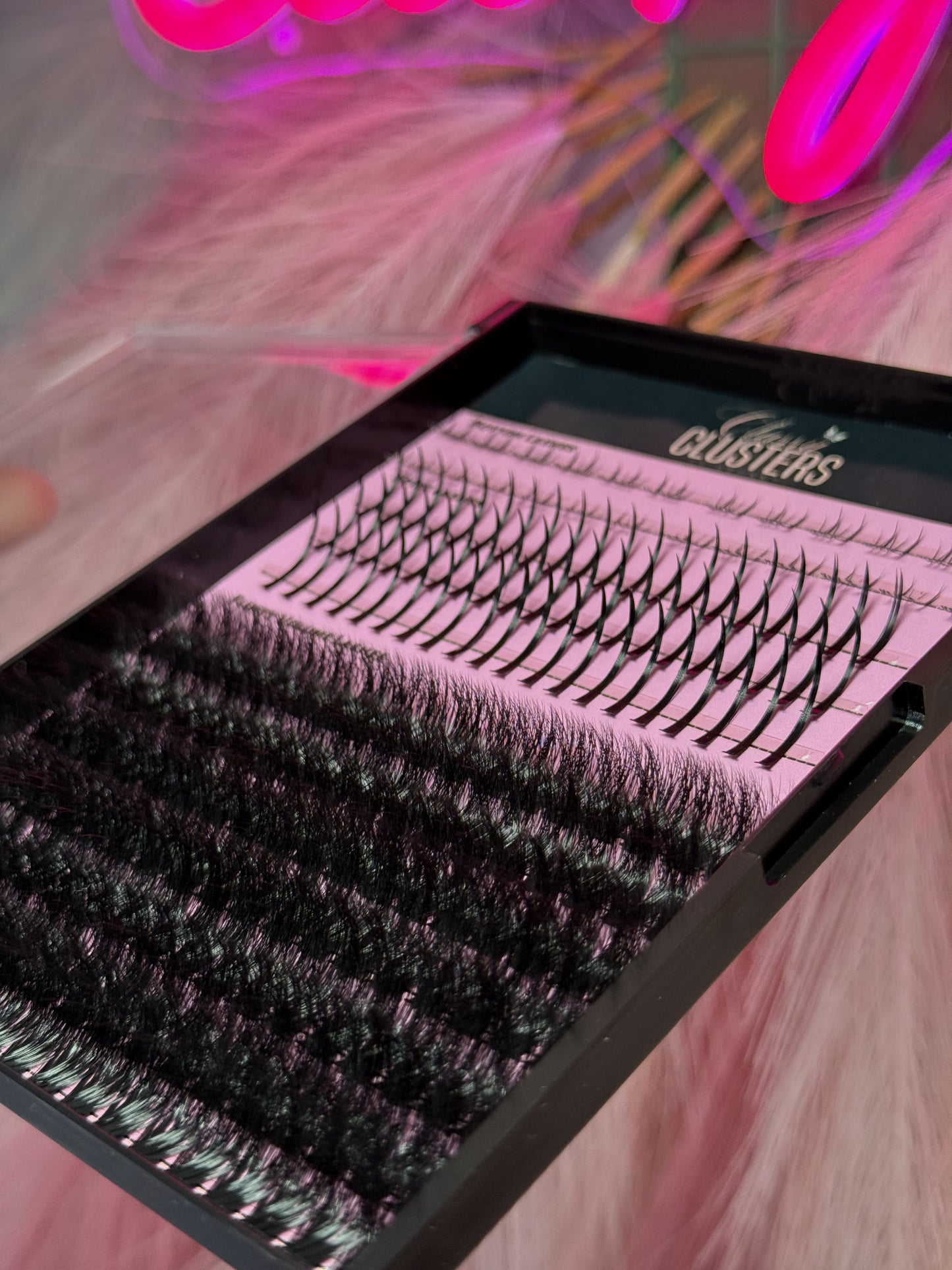 ‘ClassyClusters’ Cluster Lash Tray (14-20mm)