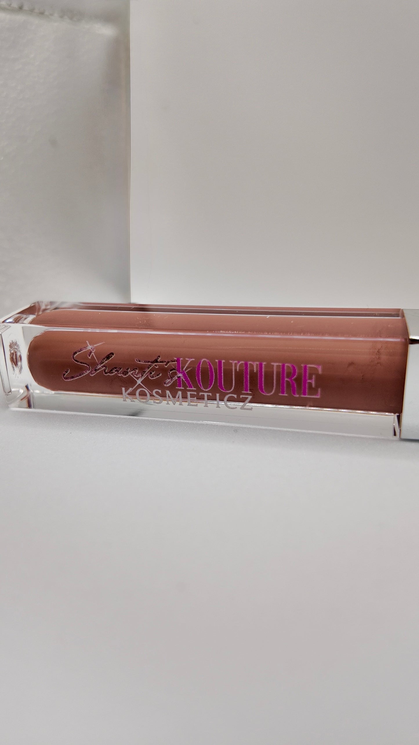 “Bombshell” Lipgloss