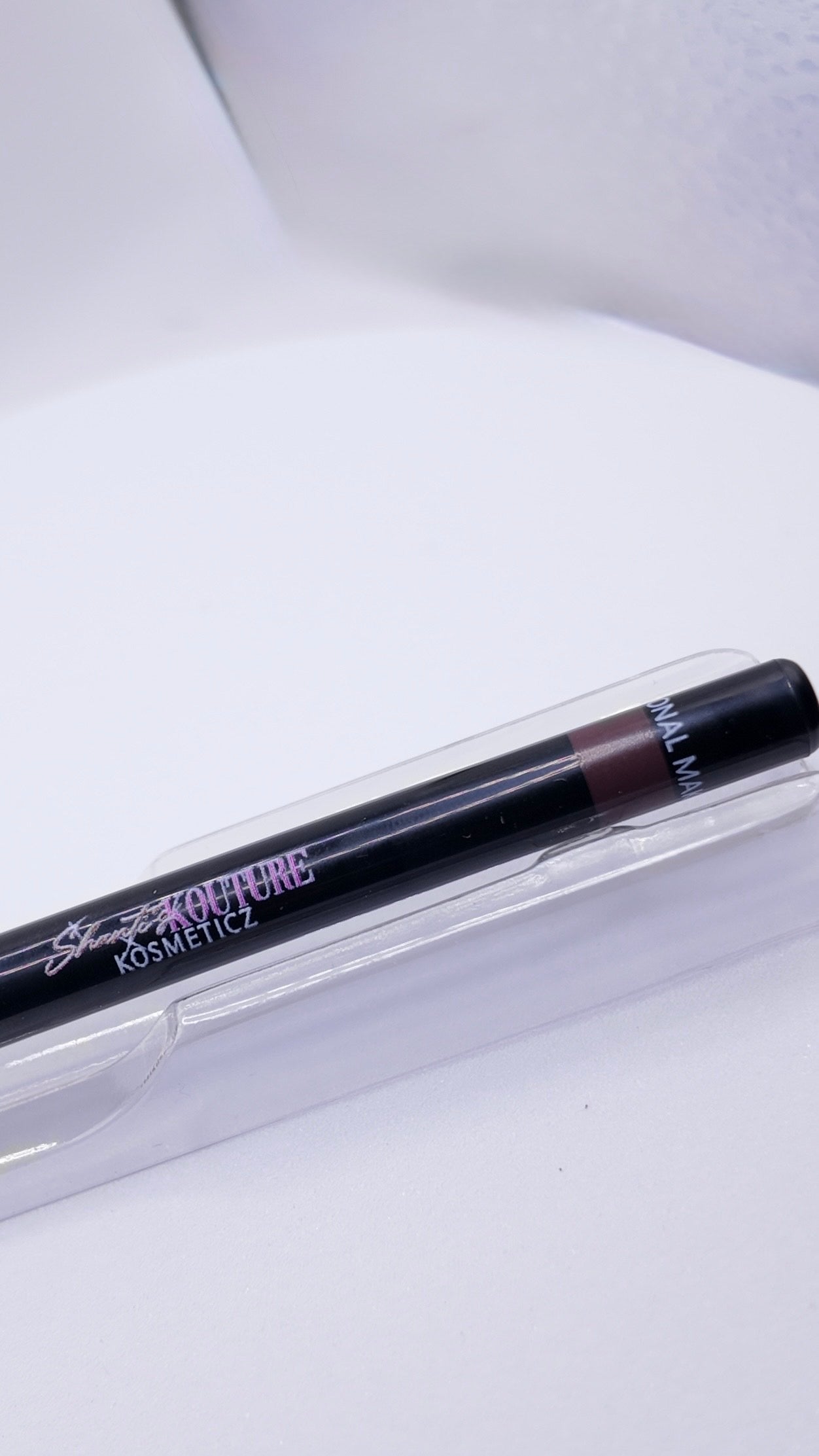 Medium Brown Lip Liner
